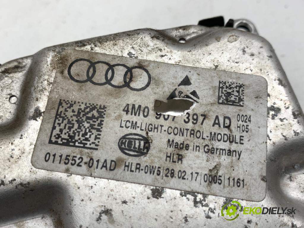 AUDI A4 B9 Kombi 2017 140 kW 2.0 TDI quattro 1968 měnič XENON 4M0907397AD (Řídící jednotka xenonu)