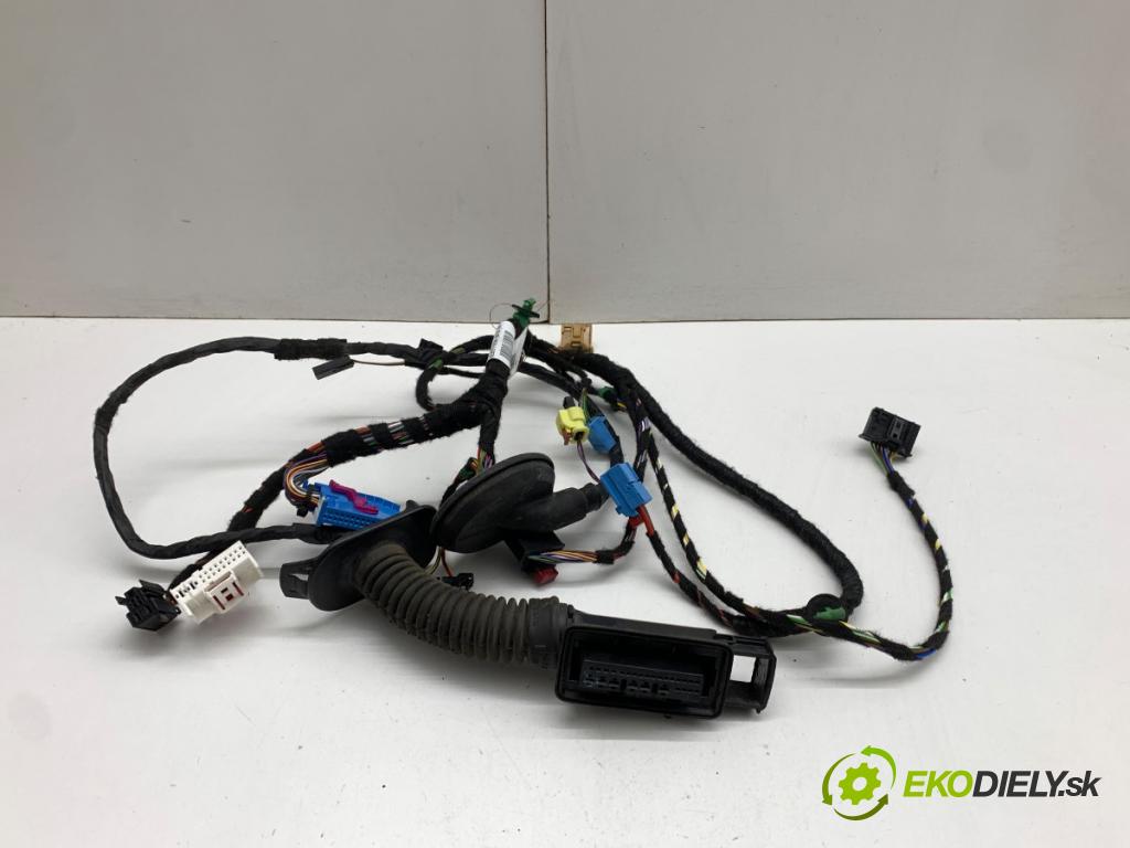 VW GOLF VII Kombi 2020 85 kW 1.6 TDI 1598 káblovačka dveře přední část levý 5G2971161B