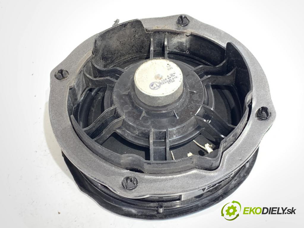 SKODA OCTAVIA III Kombi 2015 110 kW 2.0 TDI 1968 reproduktory 5E0035411B