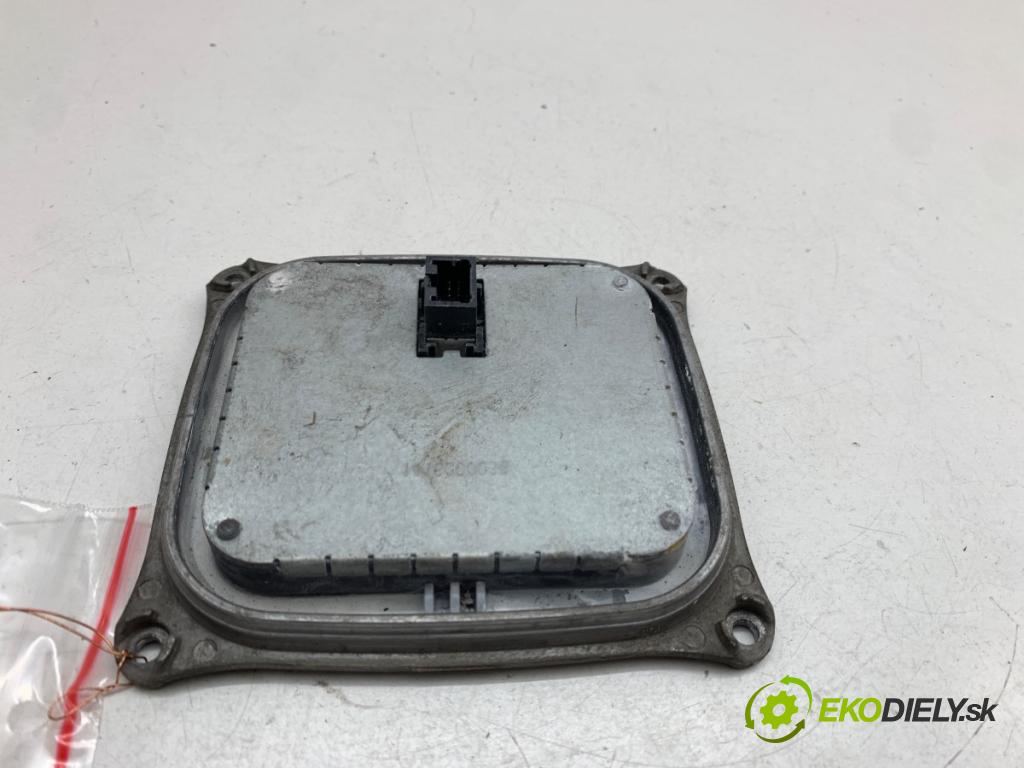 OPEL ZAFIRA C nadwozie wielkoprzestrzenne (MPV) 2019 96 kW 2.0 CDTi (75) 1956 Menič XENON 39050534 (Riadiaca jednotka xenónu)
