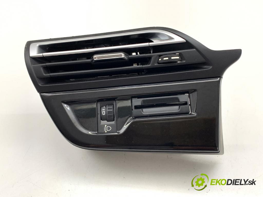 CITROEN C4 PICASSO II nadwozie wielkoprzestrzenne (MPV) 2015 121 kW 1.6 THP 165 1598 mří topení levý přední část 967797677A