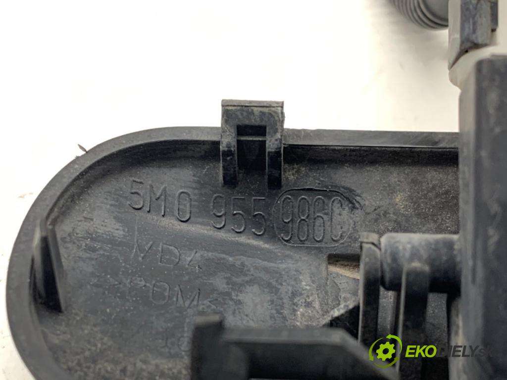 VW GOLF VII liftback 2013 110 kW 2.0 TDI 1968 ostrekovač ostrekovačov 5M0955986C