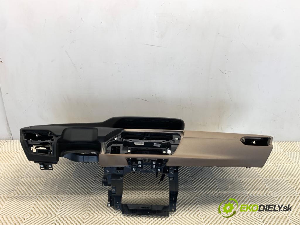 CITROEN C4 PICASSO II nadwozie wielkoprzestrzenne (MPV) 2015 121 kW 1.6 THP 165 1598 palubní doska spolujezdce 