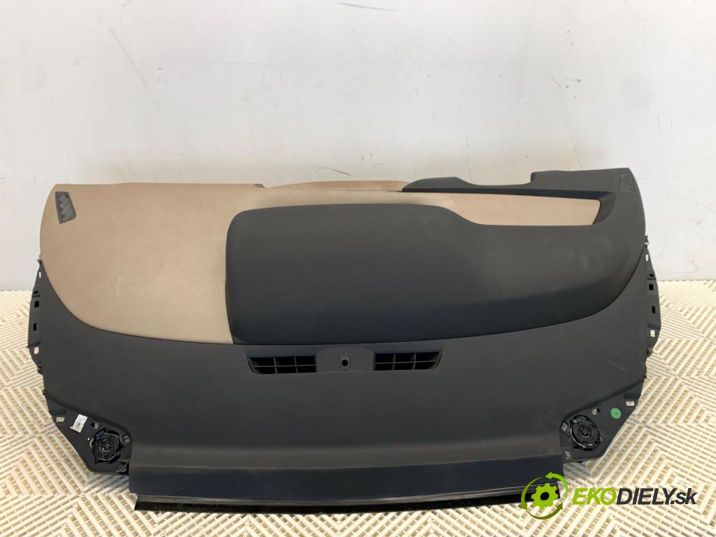CITROEN C4 PICASSO II nadwozie wielkoprzestrzenne (MPV) 2015 121 kW 1.6 THP 165 1598 palubní doska spolujezdce
