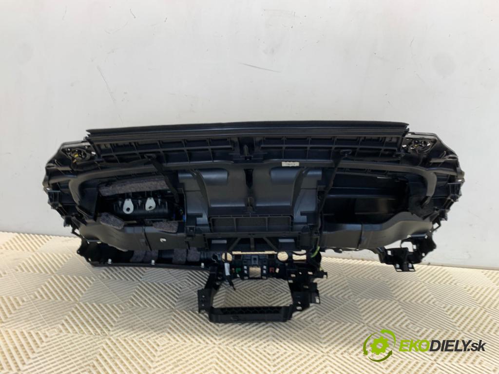 CITROEN C4 PICASSO II nadwozie wielkoprzestrzenne (MPV) 2015 121 kW 1.6 THP 165 1598 palubní doska spolujezdce