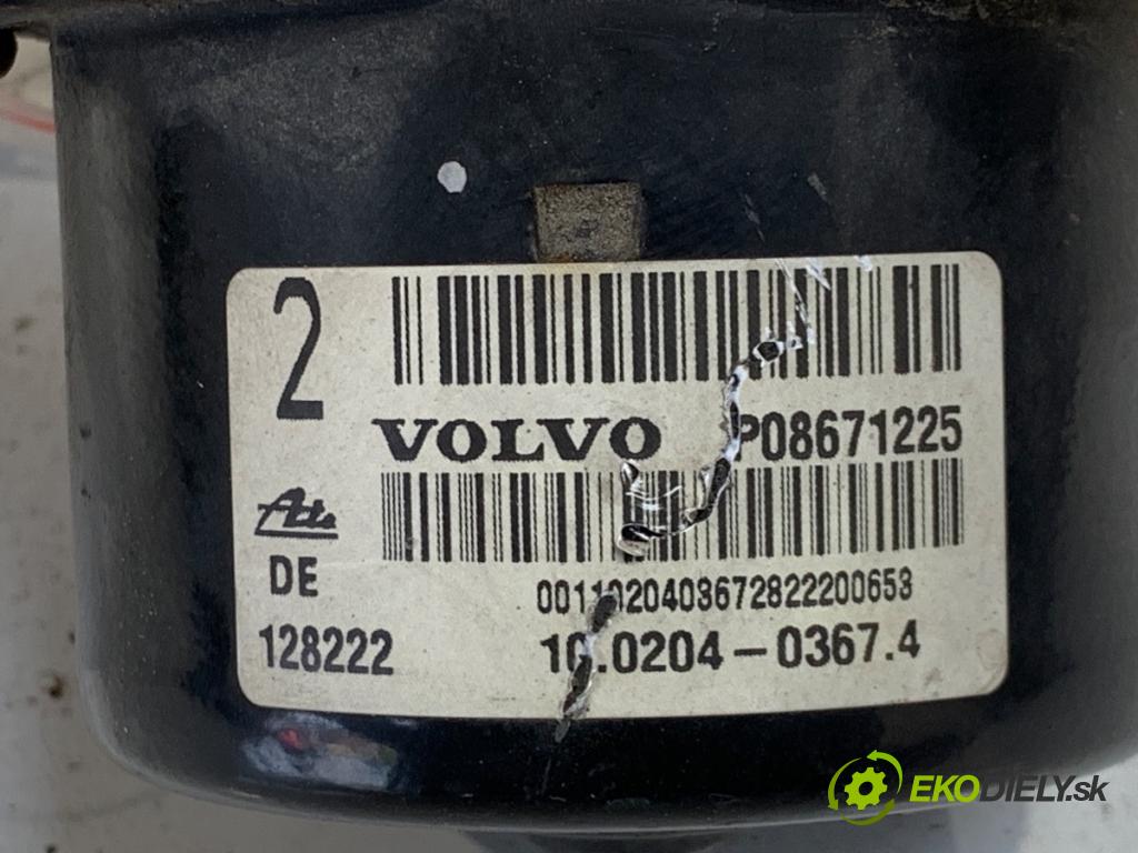 VOLVO XC90 I SUV 2003 154 kW 2.5 T AWD 2497 Pumpa ABS P08671225 (Pumpa ABS)