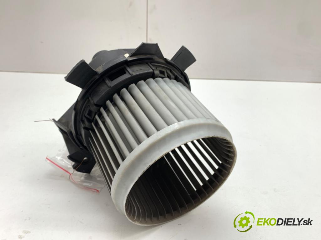 CITROEN C-ELYSEE sedan 2013 85 kW 1.6 VTi 115 1587 ventilátor kúrenia 5P4330000