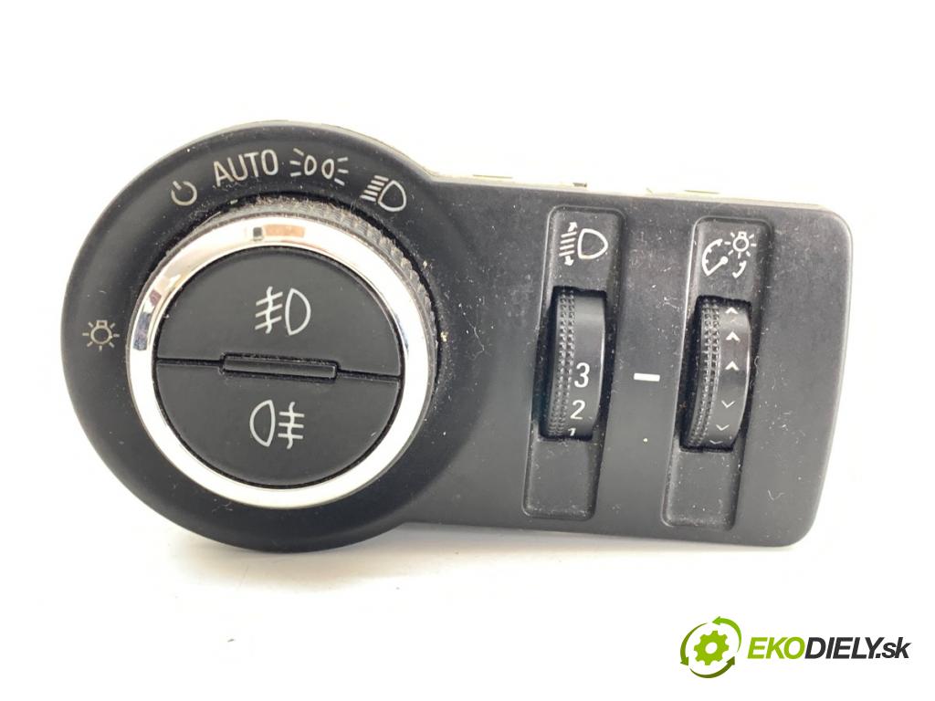 OPEL INSIGNIA A liftback 2010 96 kW 2.0 CDTI (68) 1956 spínač světel 13268702