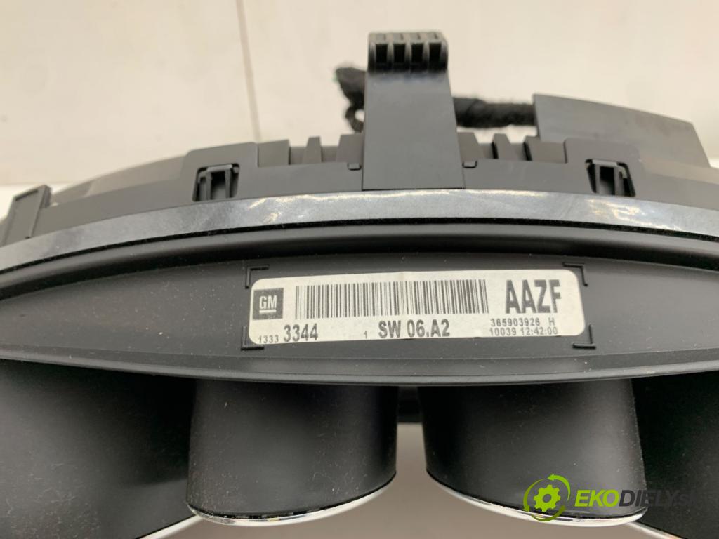 OPEL INSIGNIA A liftback 2010 96 kW 2.0 CDTI (68) 1956 prístrojovka 13333344 (Přístrojová deska)