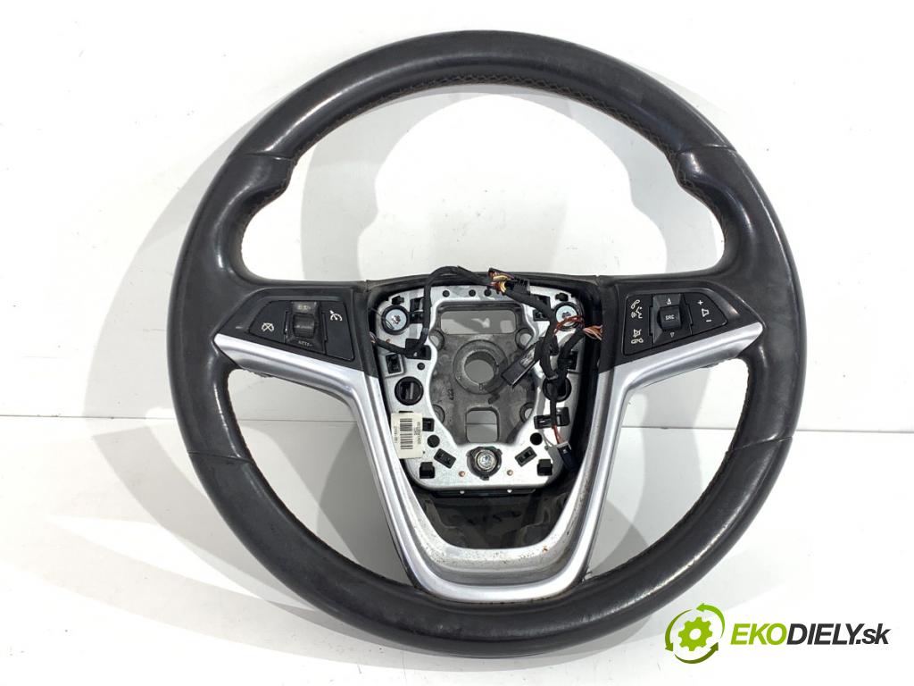 OPEL INSIGNIA A liftback 2010 96 kW 2.0 CDTI (68) 1956 volant 13316547 (Volant)