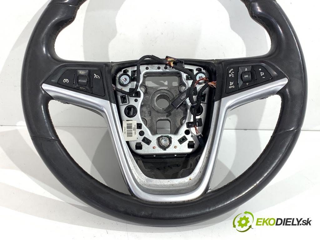 OPEL INSIGNIA A liftback 2010 96 kW 2.0 CDTI (68) 1956 volant 13316547 (Volant)