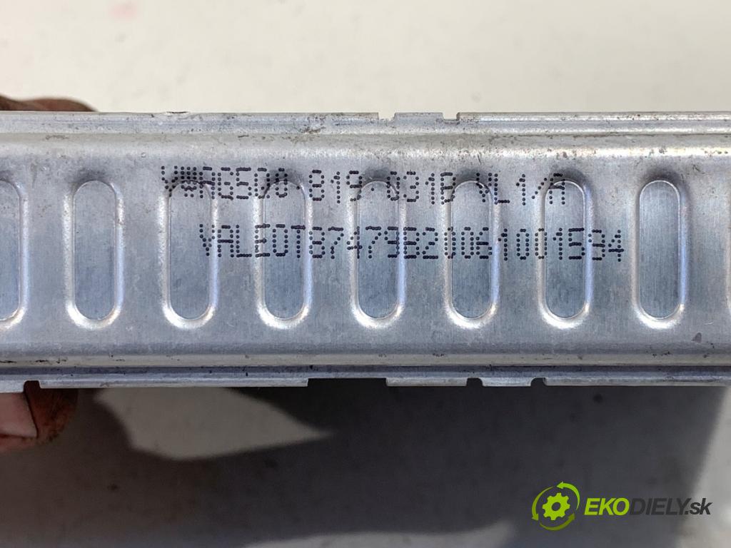 VW GOLF VII Kombi 2020 85 kW 1.6 TDI 1598 Výhrevné teleso, radiátor kúrenia 5Q0819031B (Radiátor kúrenia)