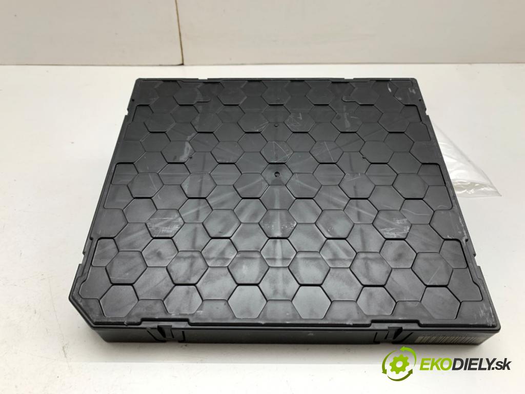 VW GOLF VII Kombi 2020 85 kW 1.6 TDI 1598 Modul komfortu 5Q0937086CD (Modul komfortu)