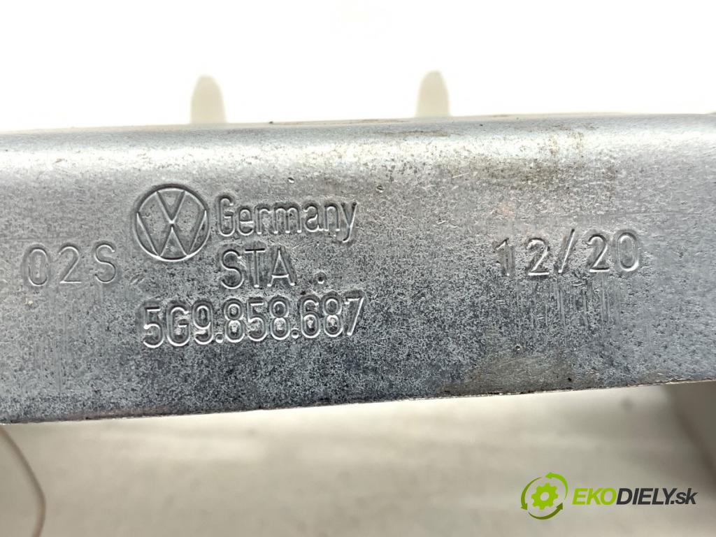 VW GOLF VII Kombi 2020 85 kW 1.6 TDI 1598 Rúčka čalunenie predný ľavá strana 5G9858687