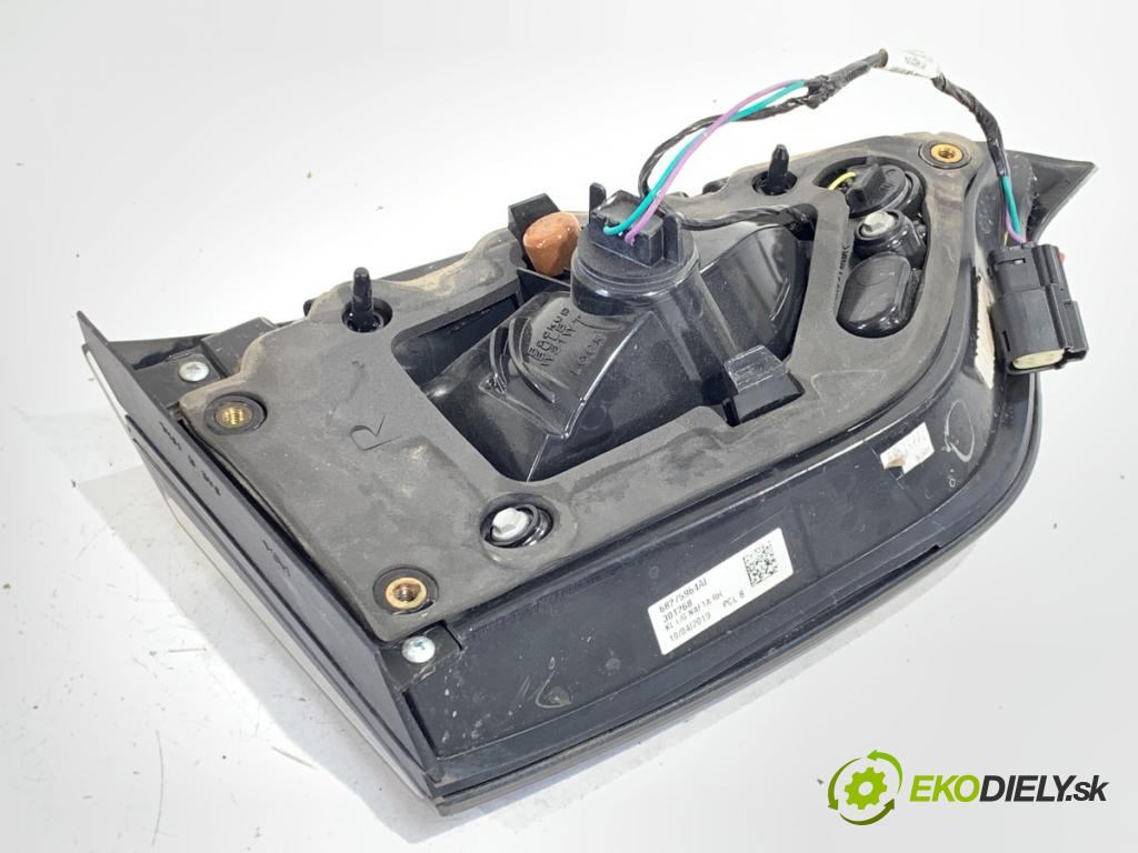 JEEP CHEROKEE KL SUV 2020 200 kW 2.0 T-GDi 4x4 1995 Svetlo pravy zad vnútorná LIFT 68275964AI