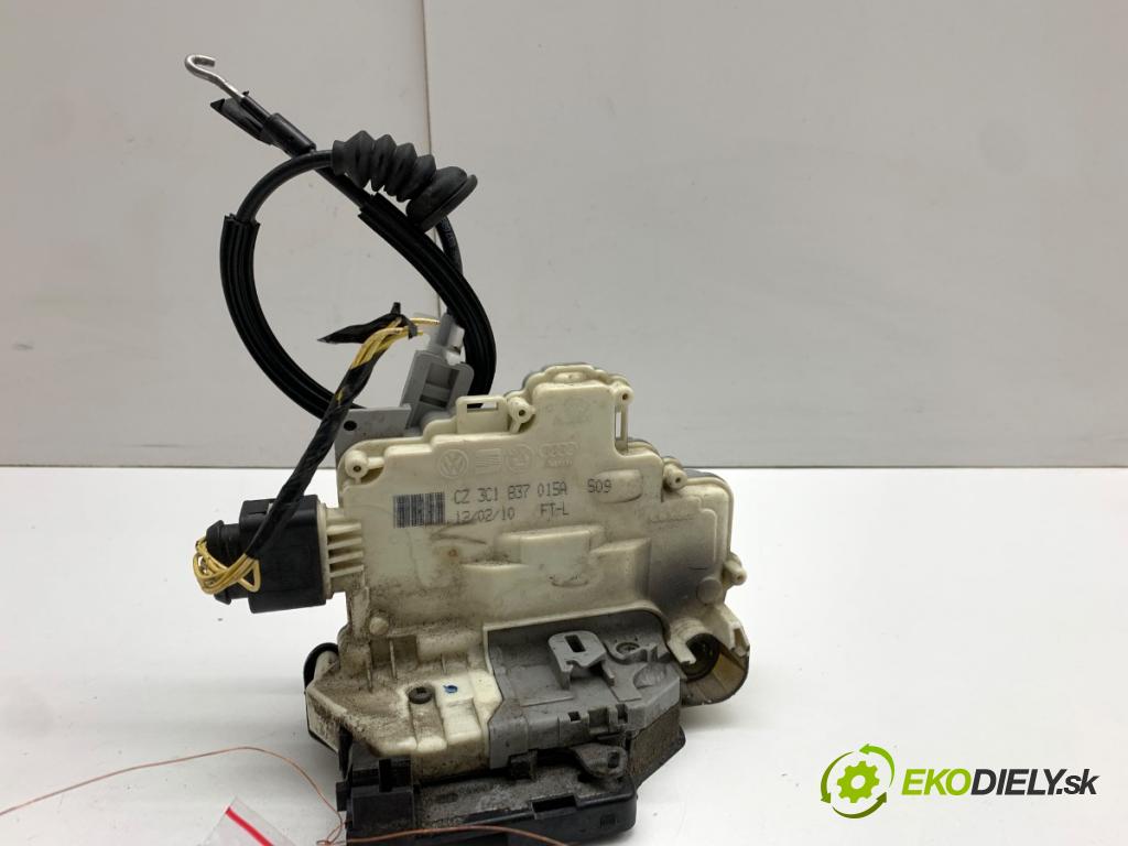 VW PASSAT B7 Kombi 2010 103 kW 2.0 TDI 1968 zámok dveře levý přední část 3C1837015A