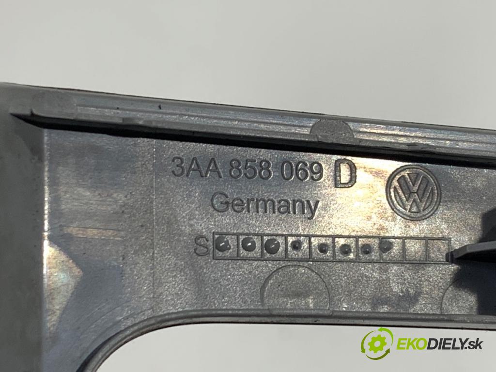 VW PASSAT B7 Kombi 2010 103 kW 2.0 TDI 1968 lišty kryt 3AB858366D (Lišta)
