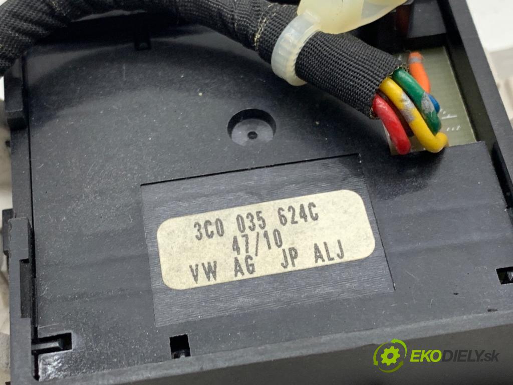 VW PASSAT B7 Kombi 2010 103 kW 2.0 TDI 1968 Svetlo stropné 1K0947105