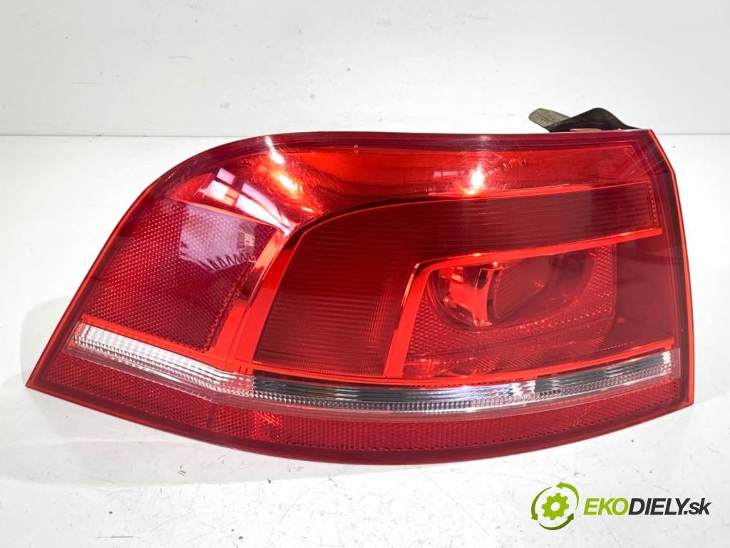 VW PASSAT B7 Kombi 2010 103 kW 2.0 TDI 1968 Svetlo ľavy zad 3AF945095A