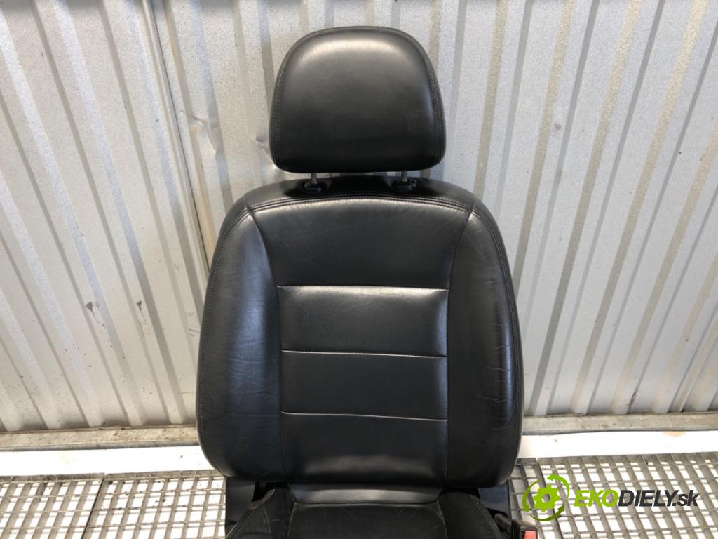 FORD MAVERICK SUV 2003 91 kW 2.0 16V 1989 Sedadlo pravy predný