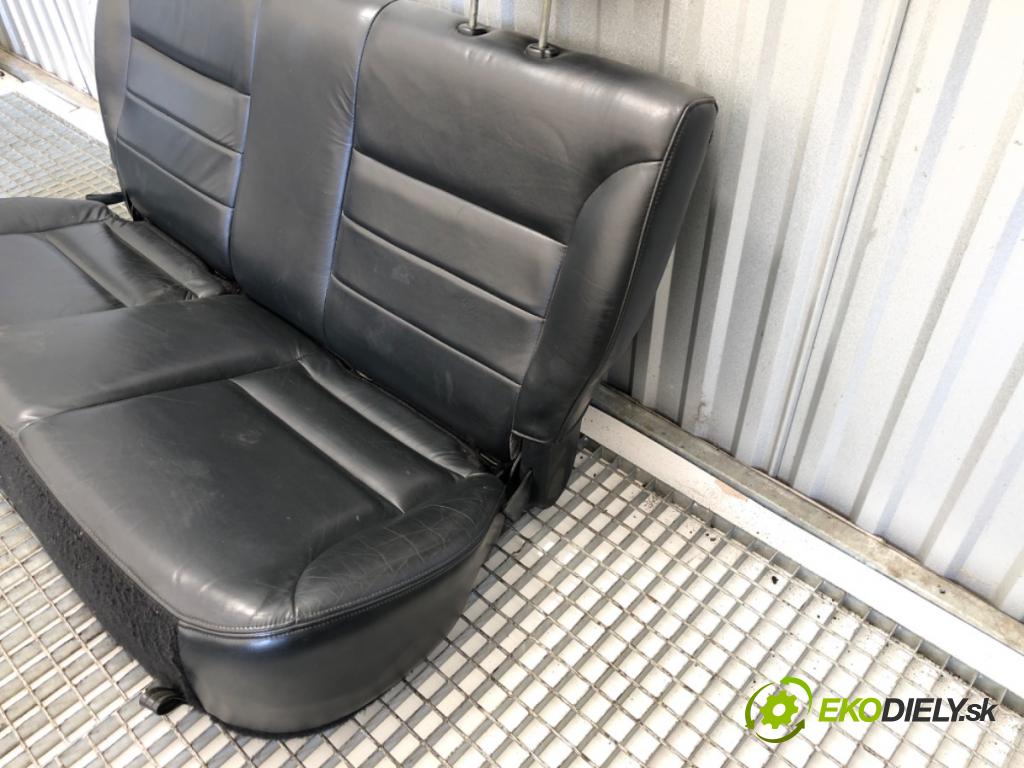 FORD MAVERICK SUV 2003 91 kW 2.0 16V 1989 Sedadlo zad