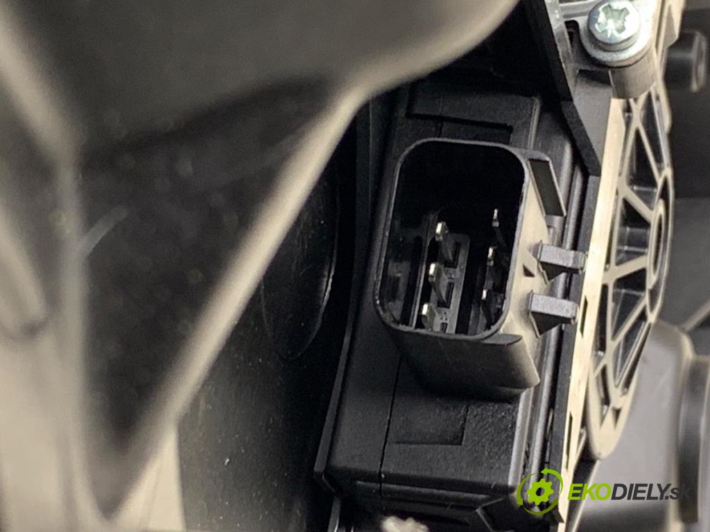 JEEP CHEROKEE KL SUV 2020 200 kW 2.0 T-GDi 4x4 1995 mechanismus okna levý přední část 68227257AA