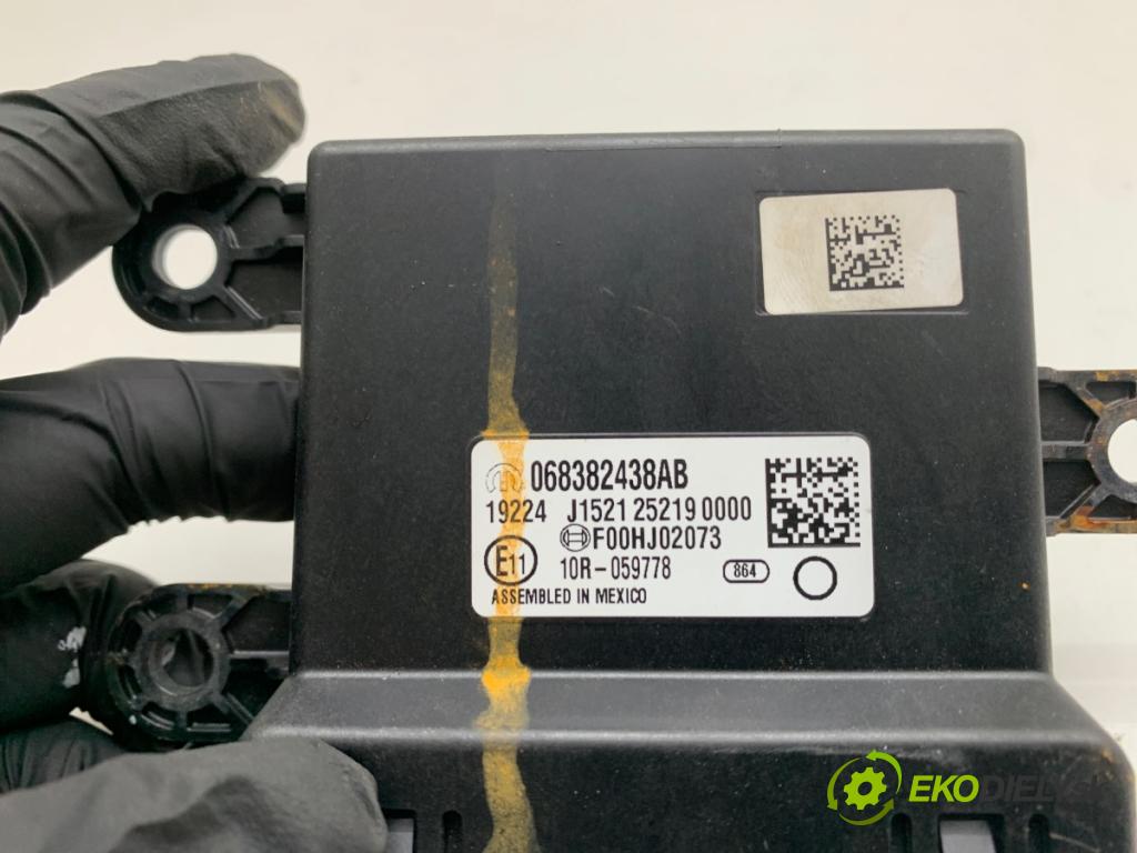 JEEP CHEROKEE KL SUV 2020 200 kW 2.0 T-GDi 4x4 1995 modul dveře 068382438AB