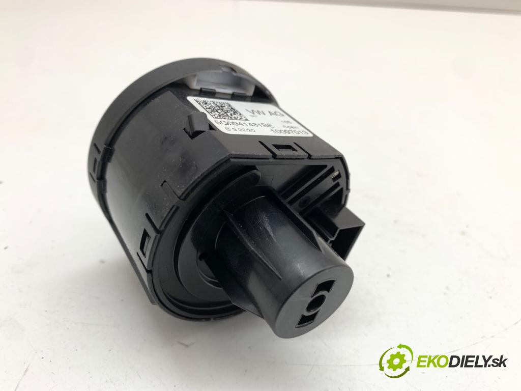 VW GOLF VII Kombi 2020 85 kW 1.6 TDI 1598 spínač světel 5G0941431BE