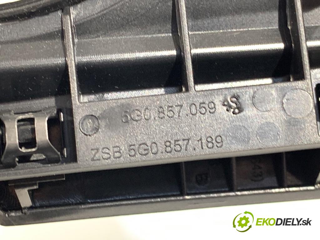 VW GOLF VII Kombi 2020 85 kW 1.6 TDI 1598 lišty kryt 5G0857059S (Lišta)