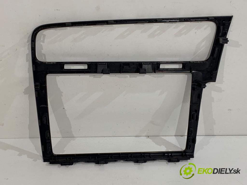 VW GOLF VII Kombi 2020 85 kW 1.6 TDI 1598 lišty kryt 5G0857059S (Lišta)