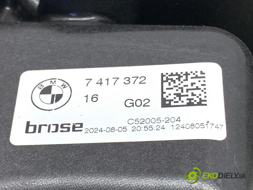 BMW G02 SUV 2024 265 kW M40 i xDrive 2998 mechanismus okna pravý zadní část 7417372