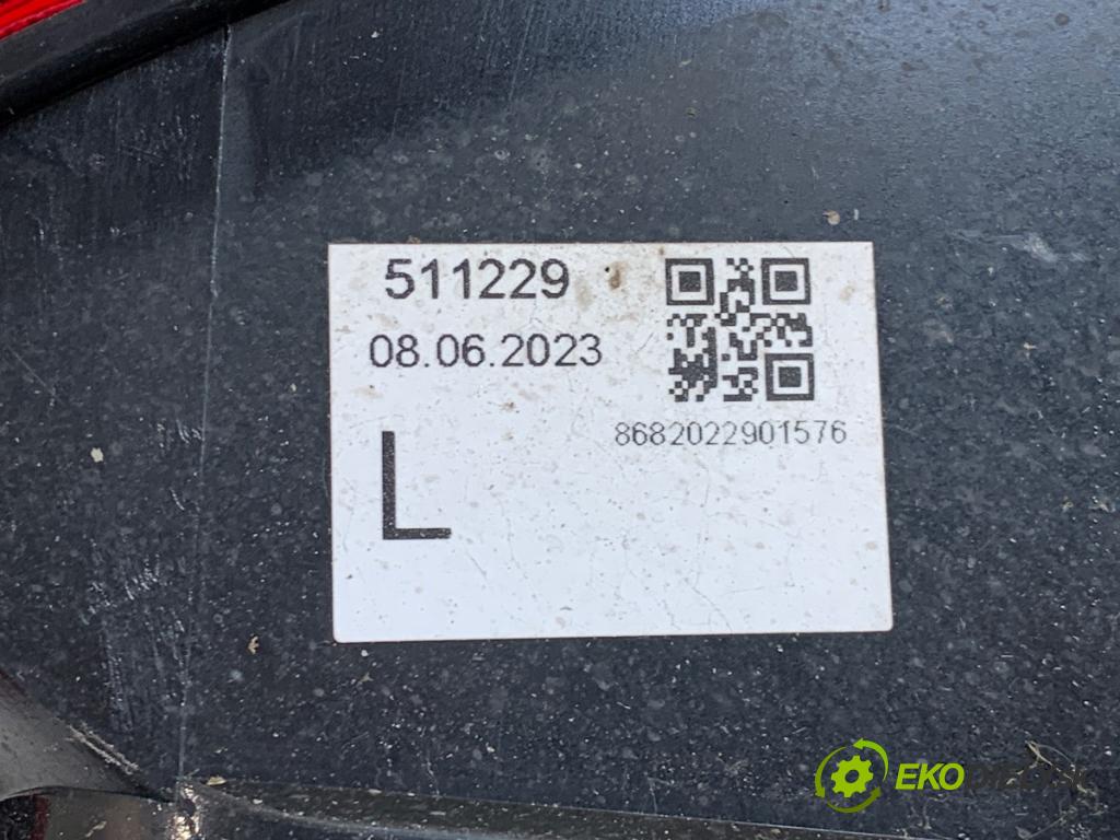 DACIA DUSTER SUV 2011 77 kW 1.6 16V 1598 Svetlo ľavy zad