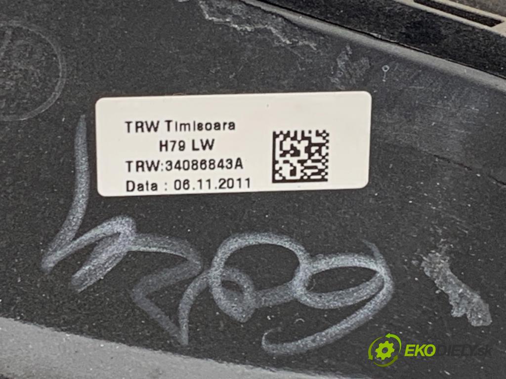 DACIA DUSTER SUV 2011 77 kW 1.6 16V 1598 Volant 484305163R (Volant)