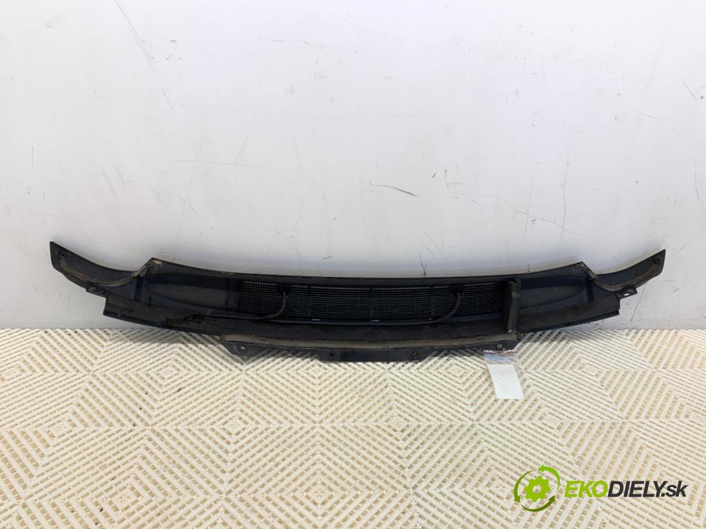 OPEL ZAFIRA C nadwozie wielkoprzestrzenne (MPV) 2019 96 kW 2.0 CDTi (75) 1956 torpédo plast pod čelní okno 13422832 (Plast pod čelním sklem)