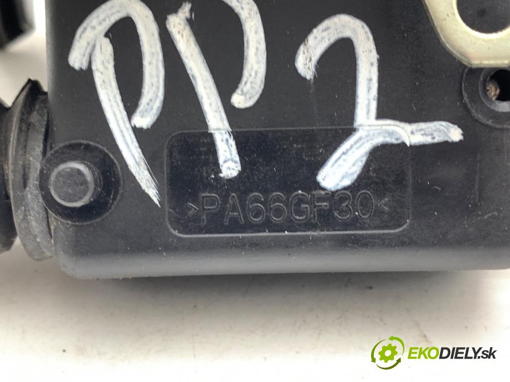 DACIA DUSTER SUV 2011 77 kW 1.6 16V 1598 zámok Dvere pravy predný 8200735224