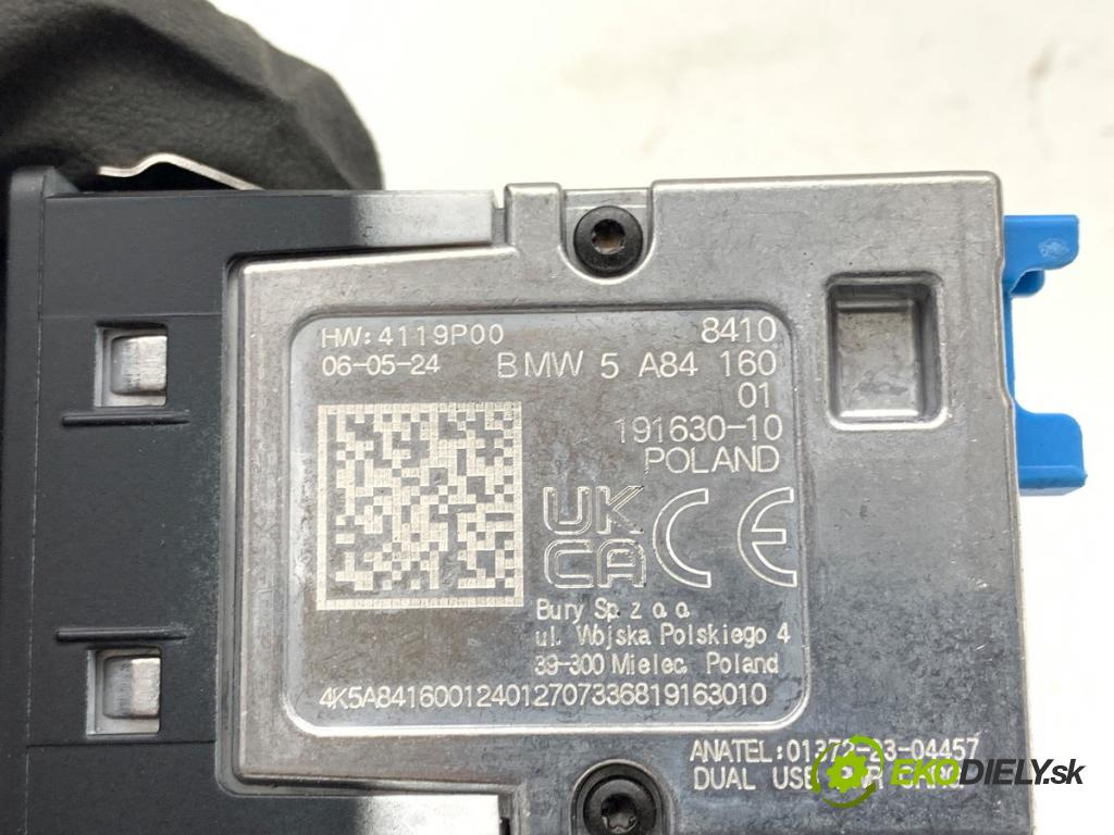 BMW G02 SUV 2024 265 kW M40 i xDrive 2998 HNÍZDO: USB 5A84160
