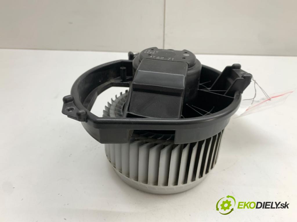 JEEP CHEROKEE KL SUV 2020 200 kW 2.0 T-GDi 4x4 1995 ventilátor kúrenia AY6271