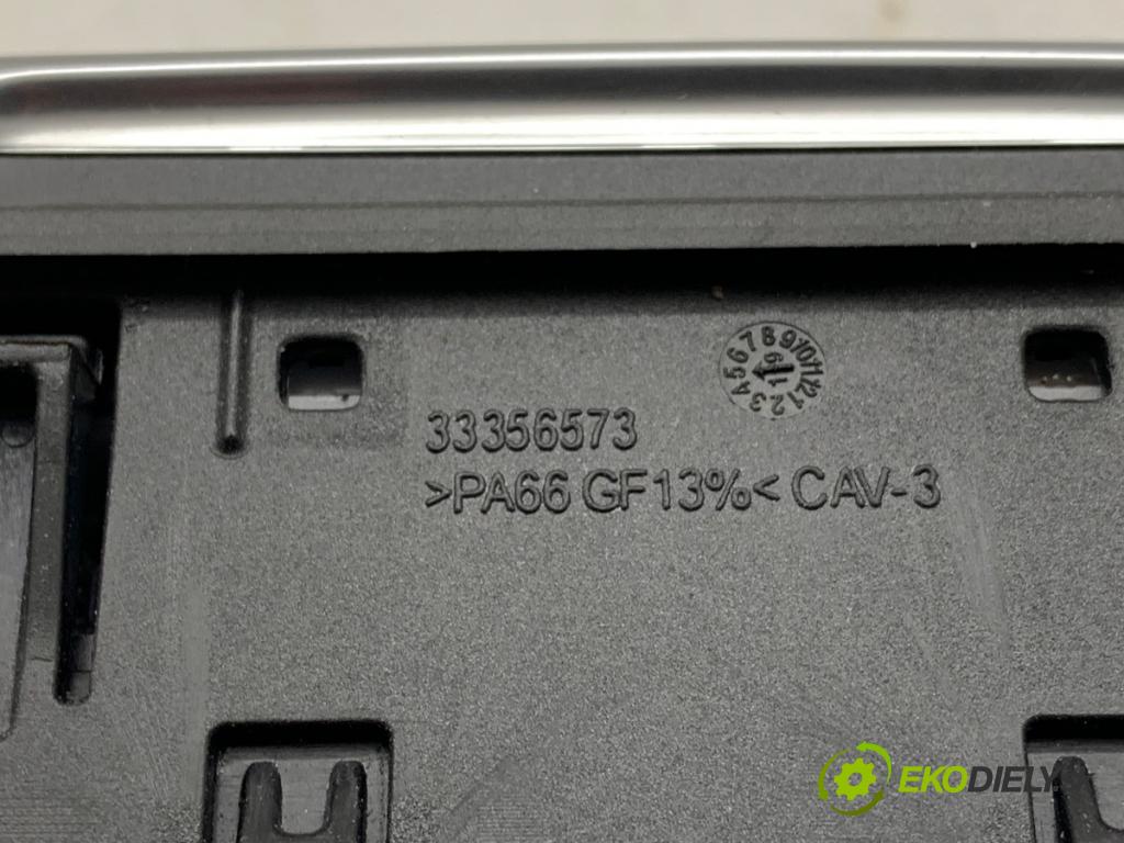 JEEP CHEROKEE KL SUV 2020 200 kW 2.0 T-GDi 4x4 1995 HNÍZDO: USB 68453787AA