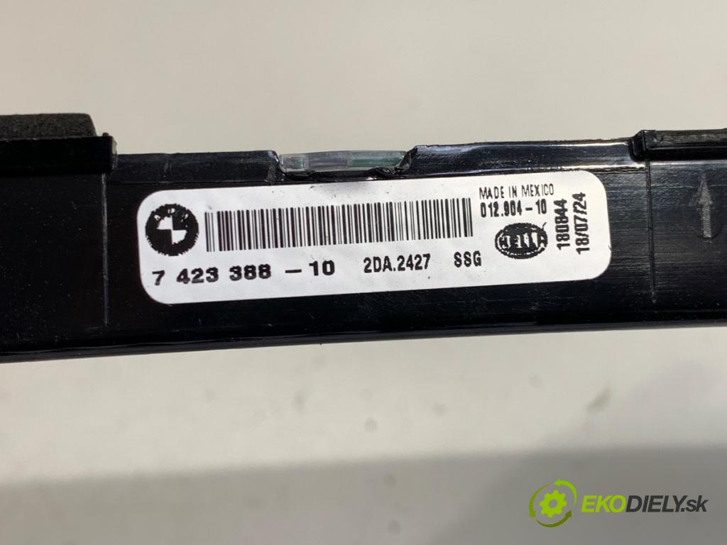 BMW G02 SUV 2024 265 kW M40 i xDrive 2998 Svetlo brzdových svetiel 7423388
