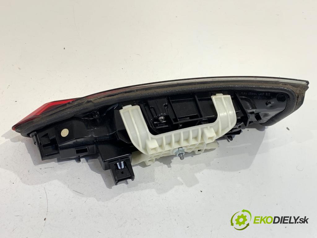 BMW G02 SUV 2024 265 kW M40 i xDrive 2998 Svetlo ľavy zad vnútorná 7433797