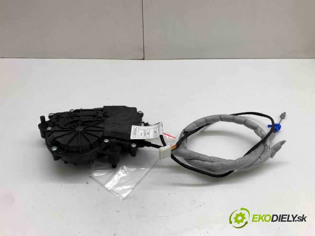 BMW G02 SUV 2024 265 kW M40 i xDrive 2998 doťah dverí zad 7431076
