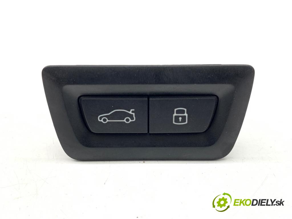 BMW G02 SUV 2024 265 kW M40 i xDrive 2998 vypínač otvárania dverí kufra 5A64C25