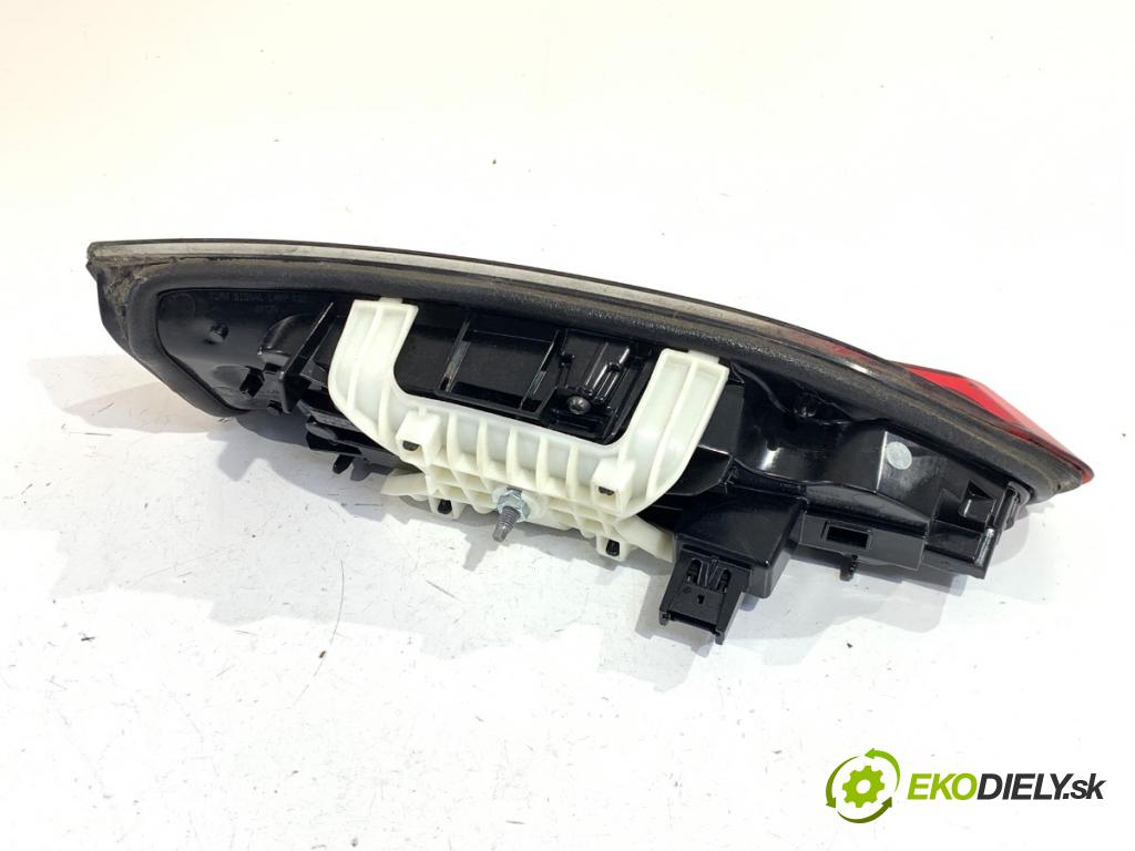 BMW G02 SUV 2024 265 kW M40 i xDrive 2998 Svetlo pravy zad vnútorná 7433798