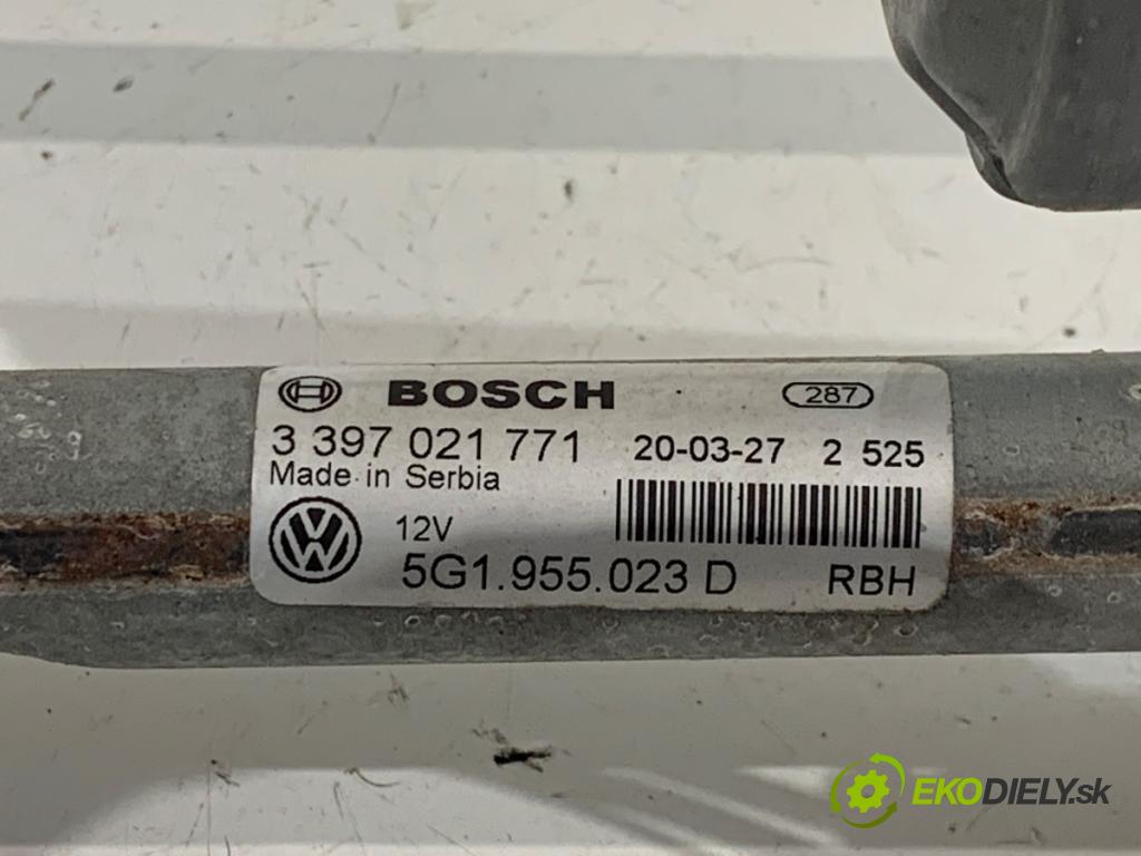 VW GOLF VII Kombi 2020 85 kW 1.6 TDI 1598 Mechanizmus stieračov predný 5G1955023D (Motorček stieračov predný)