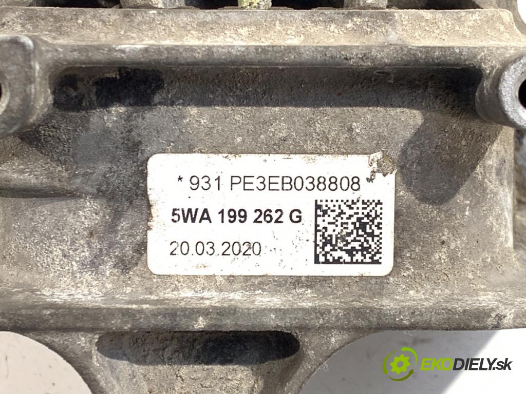 VW GOLF VII Kombi 2020 85 kW 1.6 TDI 1598 AirBag motora pravý 5WA199262G