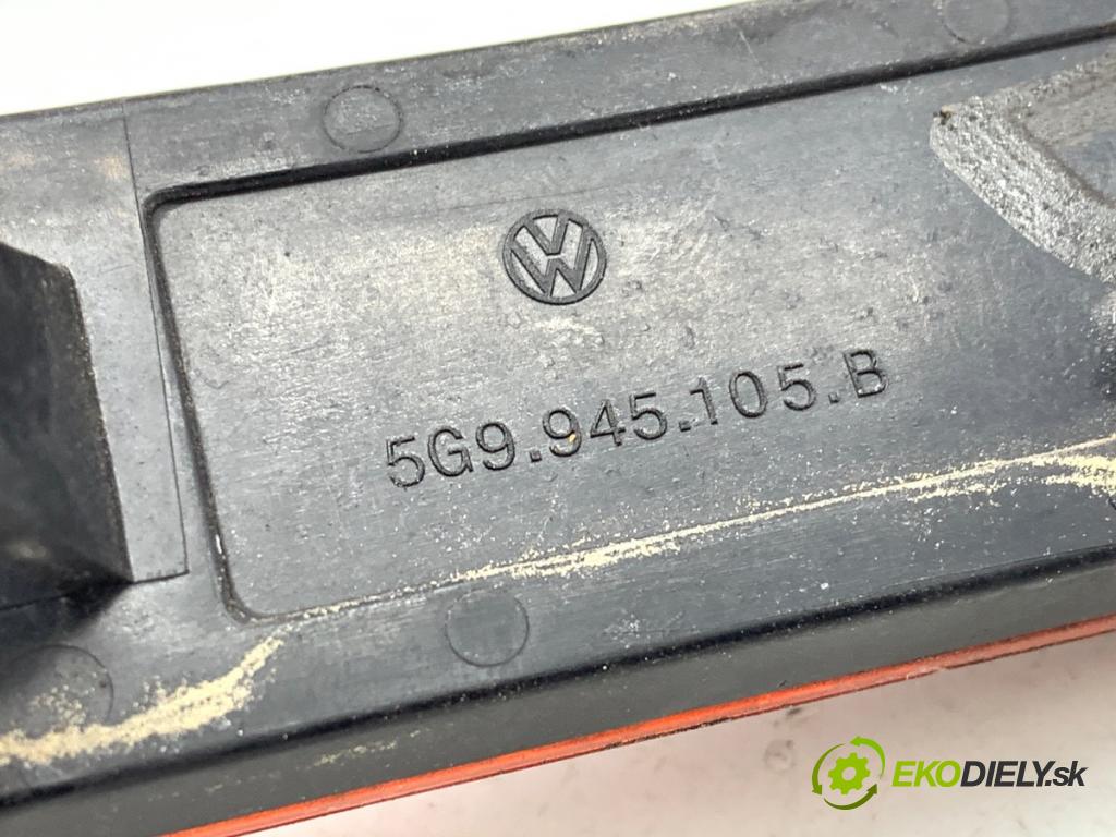 VW GOLF VII Kombi 2020 85 kW 1.6 TDI 1598 reflexní nárazníka levý zadní část 5G9945105B