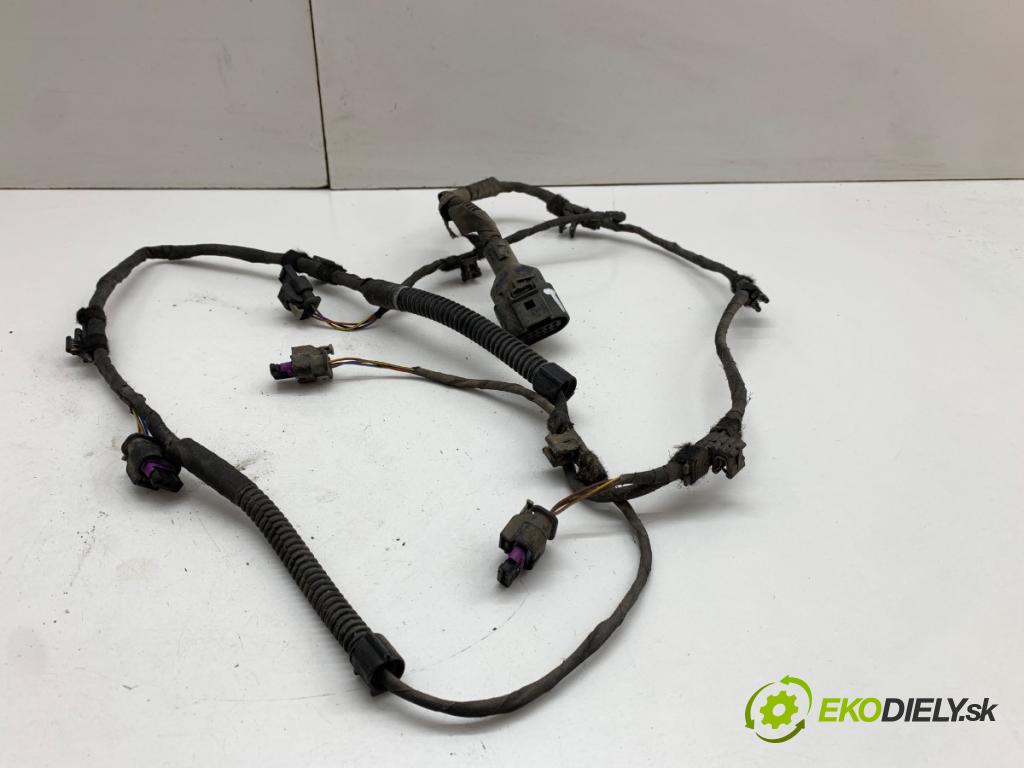 VW GOLF VII Kombi 2020 85 kW 1.6 TDI 1598 Káblovačka PDC zad 