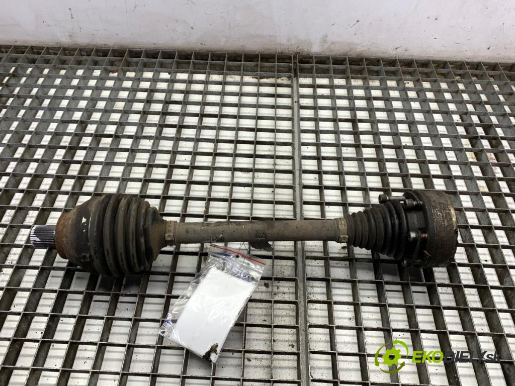 VW GOLF VII Kombi 2020 85 kW 1.6 TDI 1598 poloos levý přední část 1K0407271LB