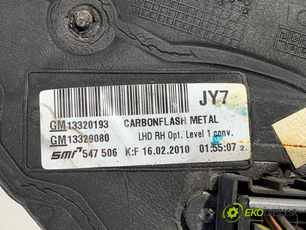 OPEL INSIGNIA A liftback 2010 96 kW 2.0 CDTI (68) 1956 Spätné zrkadlo pravy 22C
