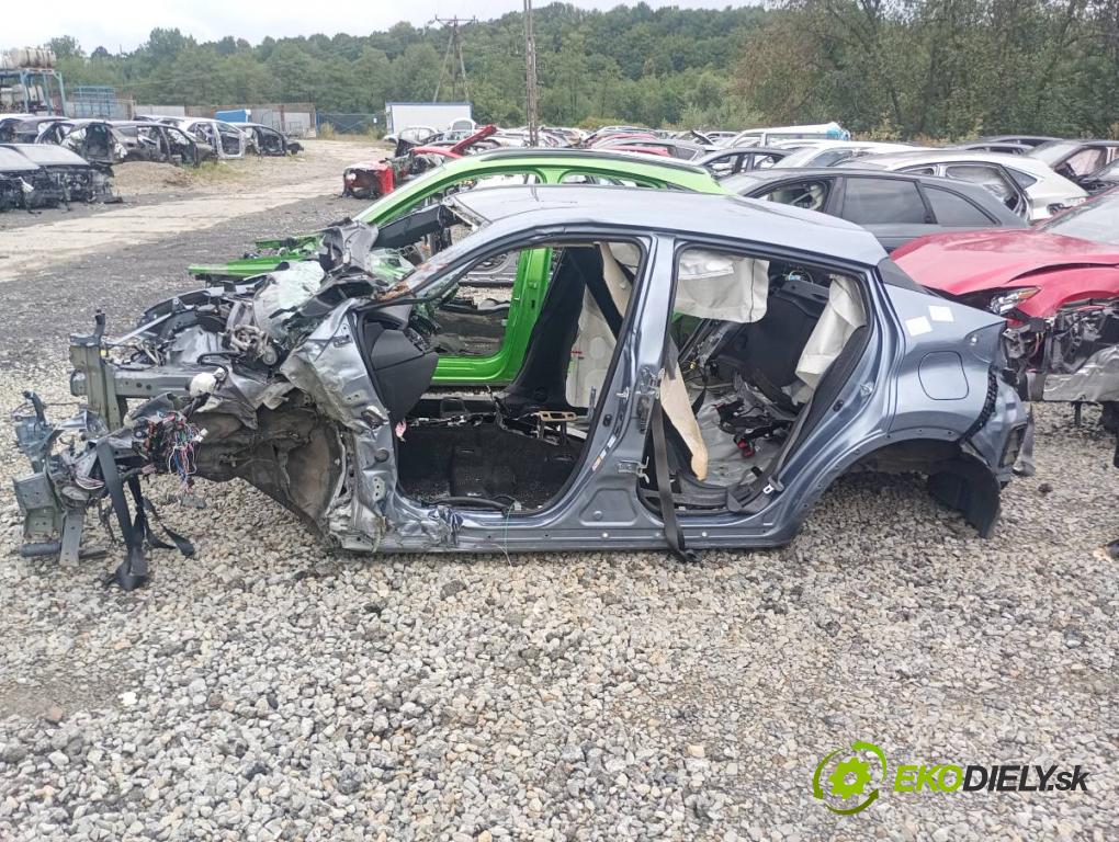 TOYOTA C-HR SUV 2020 85 kW 1.2 (NGX10_) 1197 karoséria ČTVRŤÁK: Blatník prah strecha PODŁUŻNICA 